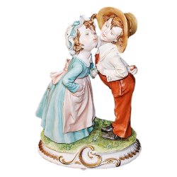 Скульптура из фарфора Первый поцелуй