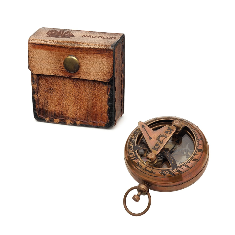 Компас с солнечными часами в квадратном футляре Push Button, сборный вид компаса