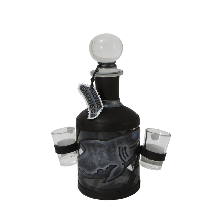 Бутыль для водки с рюмками Акуле бизнеса Студия Маро ВП-81