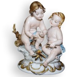 Статуэтка из фарфора Дети Зима