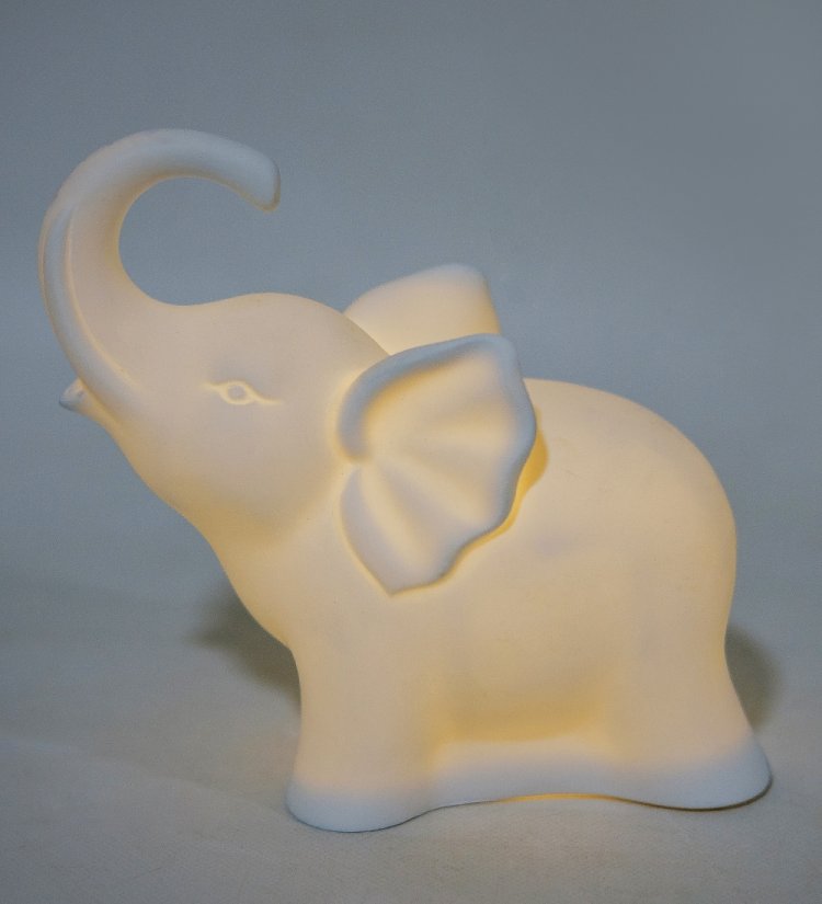 Статуэтка с подсветкой Слон из бисквитного фарфора Pavone JP-186/ 4, фотография подсветки