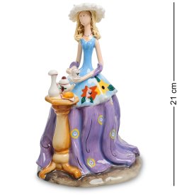 Статуэтка Девушка у кофейного столика