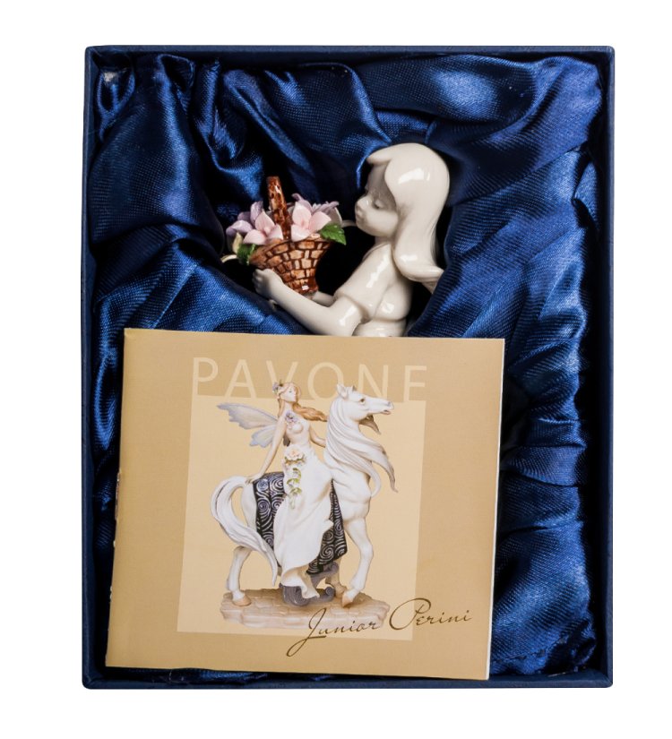 Статуэтка из фарфора Девочка с корзиной цветов Pavone JP-12/ 18, фотография в коробке