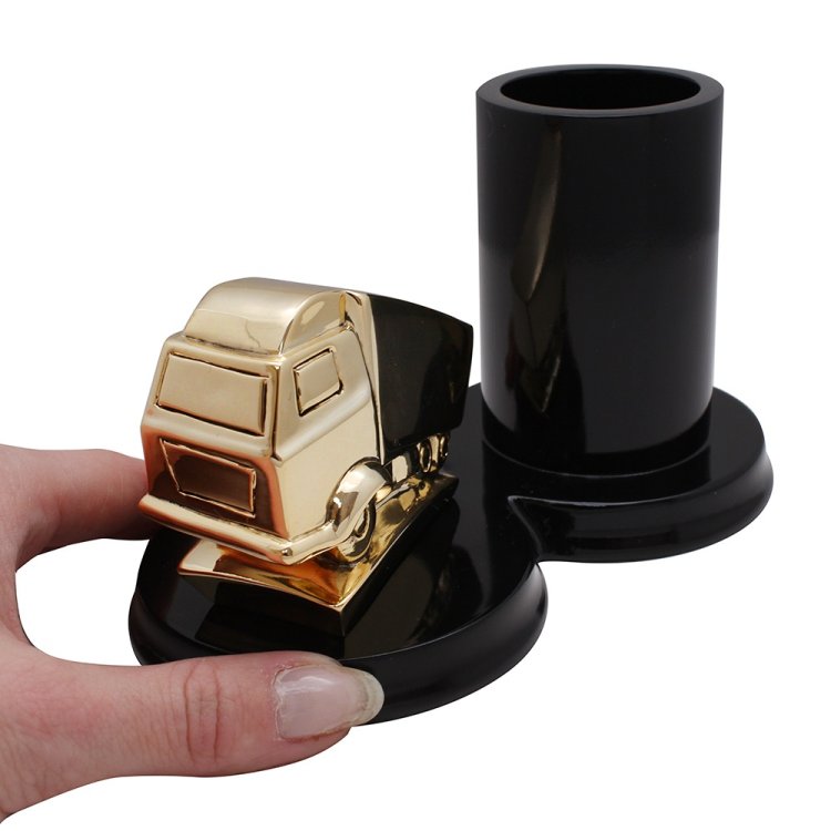 Подставка для ручек Дальнобойщику (золотая)