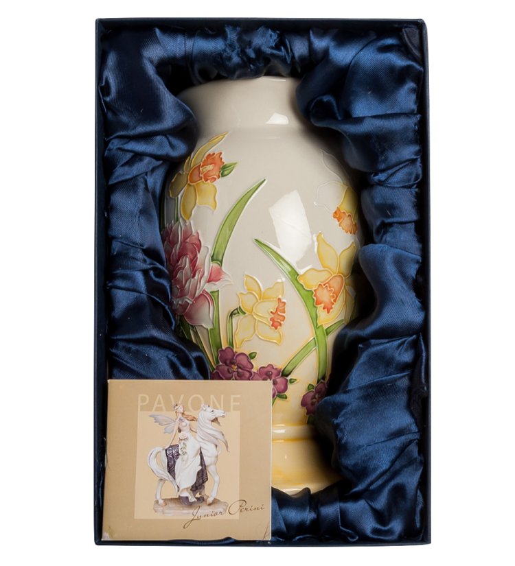 Настольная Ваза для цветов из фарфора Цветочное Трио Pavone JP-97/57, фотография в упаковке