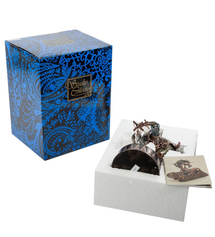 Статуэтка Шут-кукловод Veronese WS-627, упаковочный вид