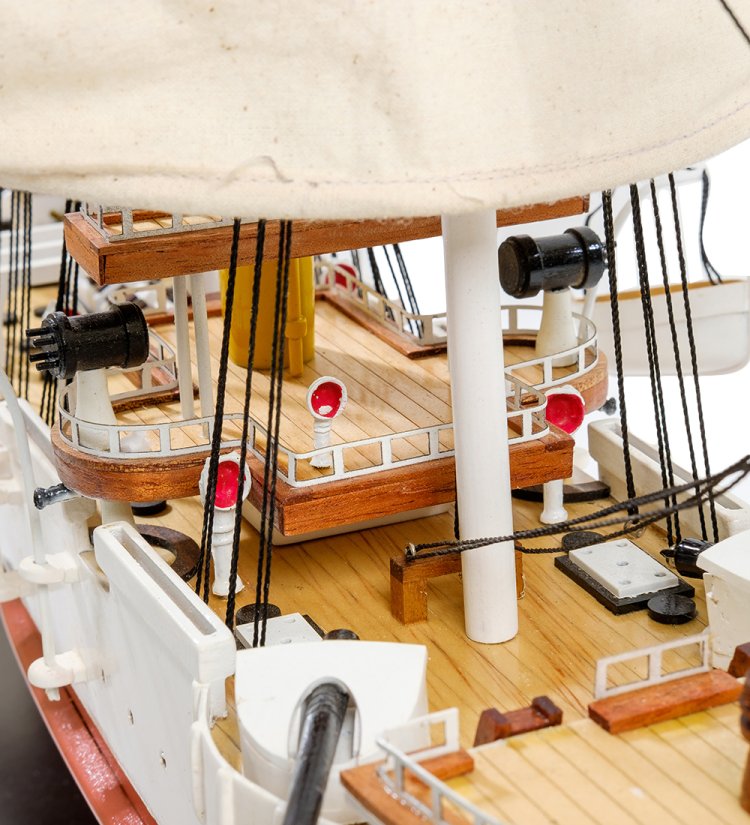 Модель Канонерской лодки Кореец, фото с носа