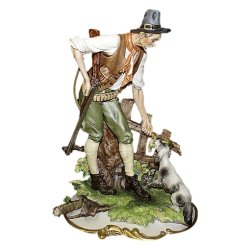 Фарфоровая статуэтка Охотник