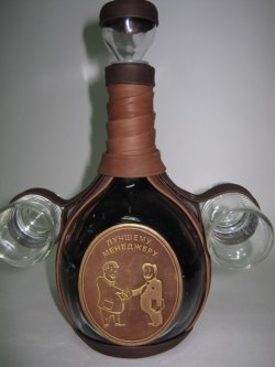 Графин для водки с рюмками Лучшему Менеджеру