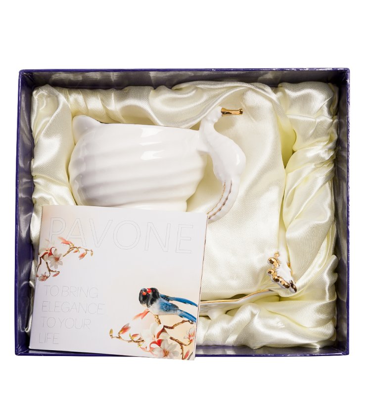 Чайная пара из фарфора с ложечкой Морская ракушка Pavone FM-34/ 4, фотография в упаковке