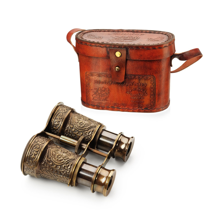 Бинокль в кожаном чехле Royal navy, оборотный вид с футляром