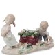 Фигурка из фарфора Дети у ящика с цветами Pavone JP-29/18