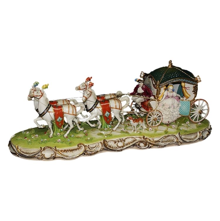 Фарфоровая статуэтка Композиция Карета