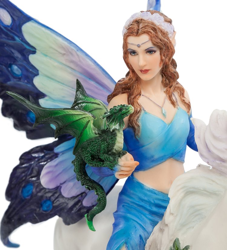 Статуэтка Королева магии Veronese WS-789, портретный вид