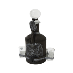 Бутыль для водки с рюмками Лучшему охотнику