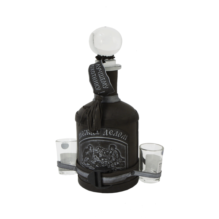 Бутыль для водки с рюмками Лучшему охотнику Студия Маро ВП-16