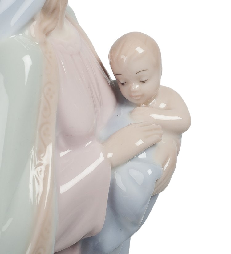Статуэтка из фарфора Дева Мария с младенцем Pavone JP-40/18, фотография младенца крупным планом
