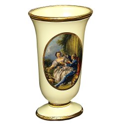 Ваза для цветов Буше кремовая с золотой отделкой