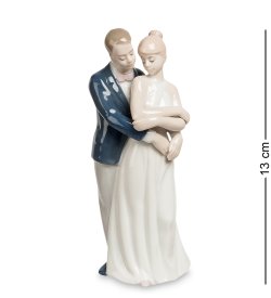 Фарфоровая статуэтка Пара влюбленных