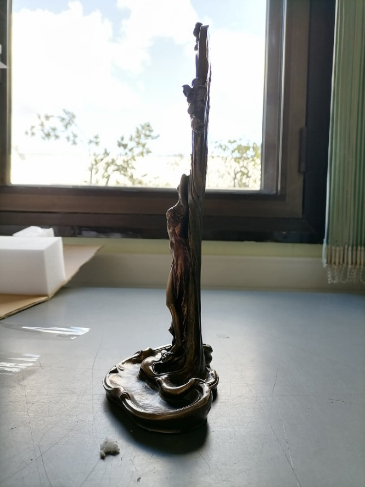 Зеркало Девушка с цветами Veronese WS-970, фото со склада вид профиль