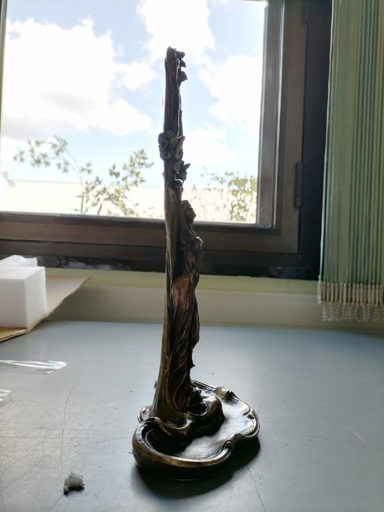 Зеркало Девушка с цветами Veronese WS-970, фото со склада вид со стороны