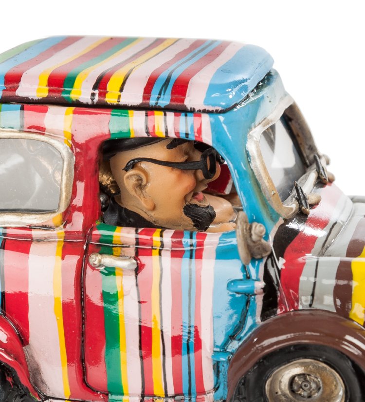 Фигурка Машины Beatnik The Comical World of Stratford SCAR-63, увеличенный вид деталей