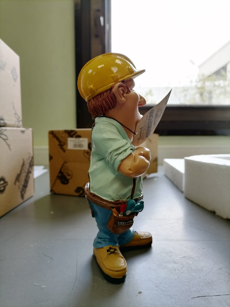 Статуэтка Строитель The Comical World of Stratford RV-722, фото со склада профиль