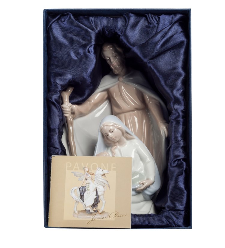 Статуэтка из фарфора Рождение Христа Pavone JP-40/20, фотография в упаковке