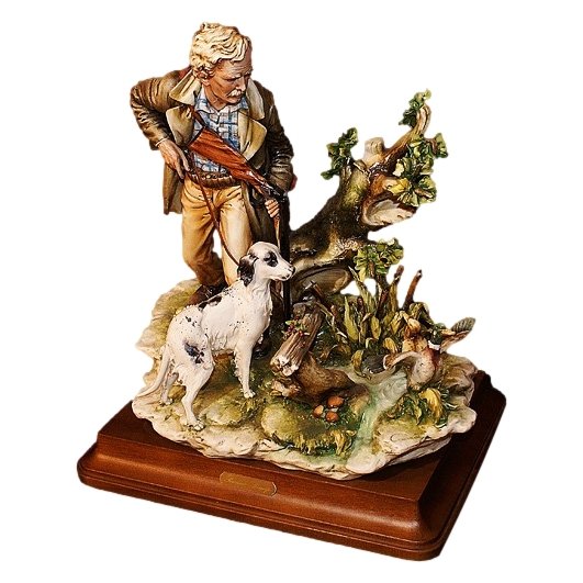 Фарфоровая статуэтка Охотник