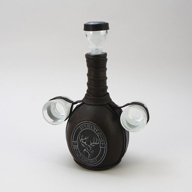 Графин для водки с рюмками Лучшему Охотнику Студия Маро ВП-272