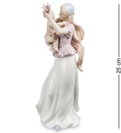 Статуэтка из фарфора Мама с ребенком Моя принцесса