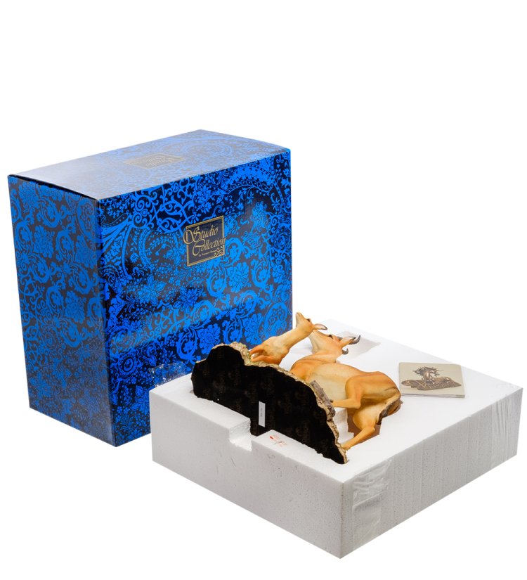 Статуэтка Газель с детенышем Veronese WS-774, упаковочный вид