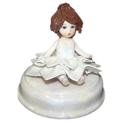 Музыкальная Фарфоровая статуэтка Маленькая девочка