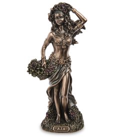 Статуэтка Аджа - Ориша, покровительница леса и всех животных