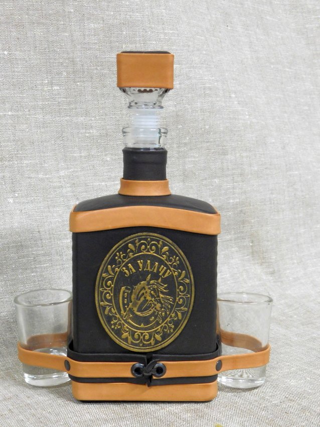 Графин для водки с рюмками За удачу Студия Маро ВП-279