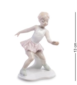Статуэтка из фарфора Фигуристка разворот