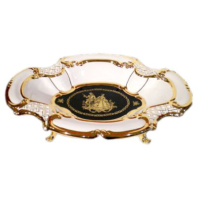 Блюдо овальное на ножках