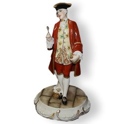 Статуэтка из фарфора Кавалер с моноклем