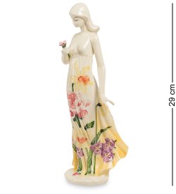 Статуэтка из фарфора Девушка в бело-желтом платье с цветами