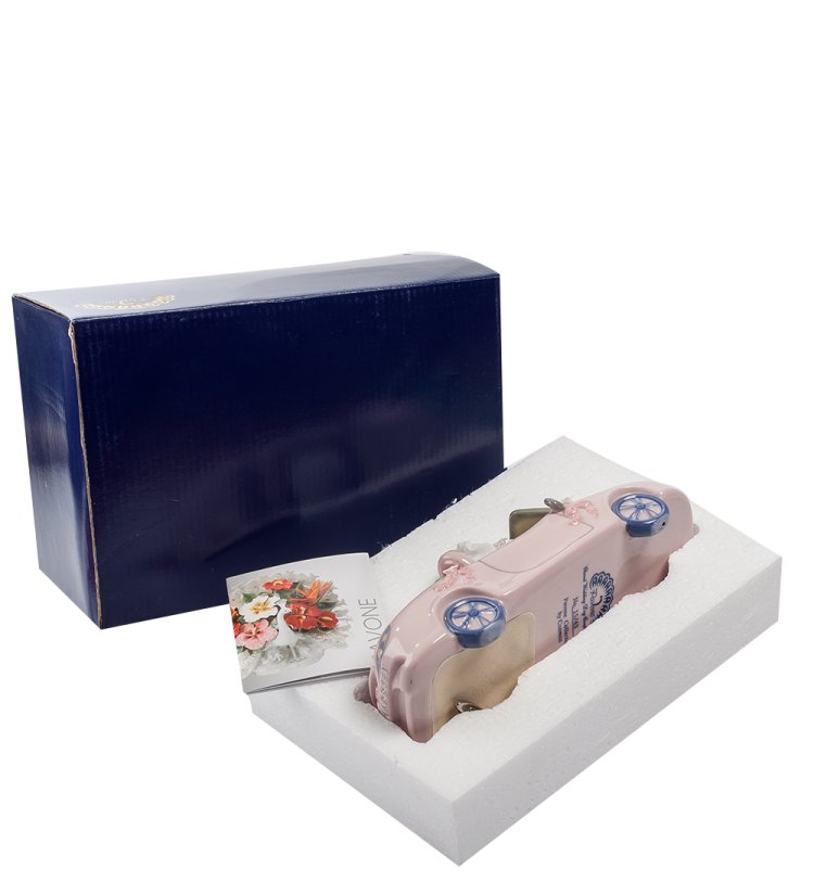 Музыкальная статуэтка из керамики Свадебная пара Pavone CMS-15/43, фотография в коробке