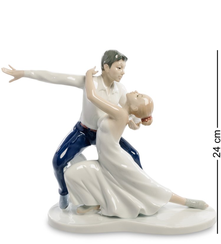 Статуэтка из фарфора Пара фигуристов Pavone JP-27/38