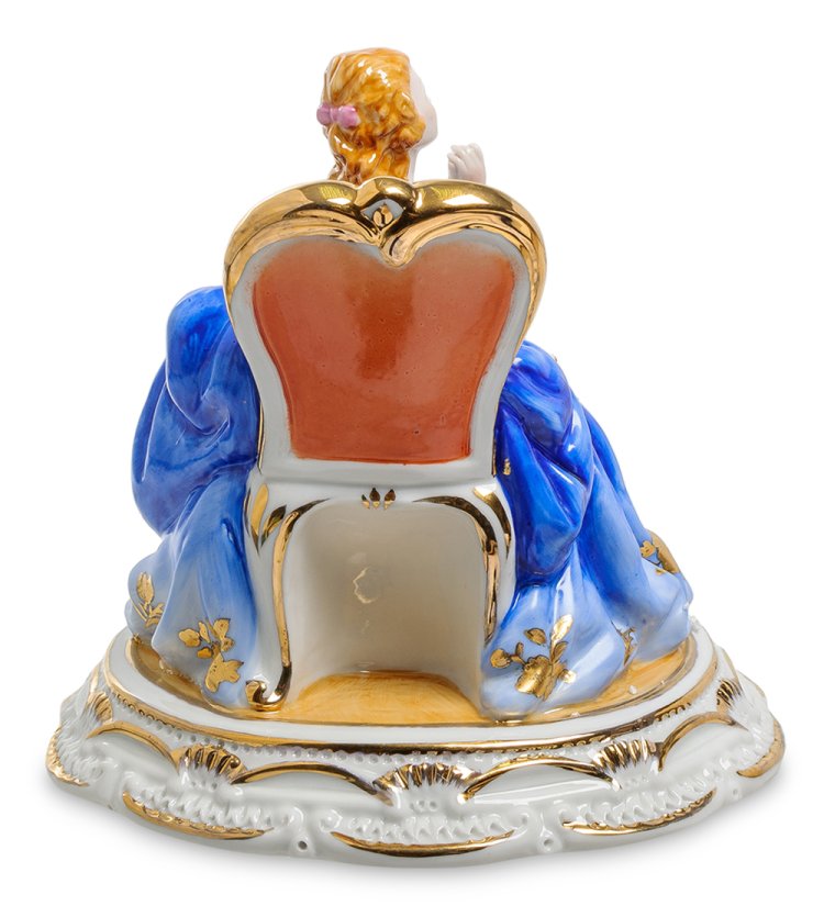 Статуэтка из фарфора Фрейлина Valerio Sole VS-319, фотография со спины