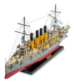 Модель корабля крейсер Варягъ