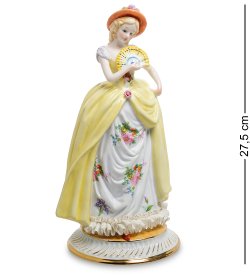 Статуэтка из фарфора Миледи с веером