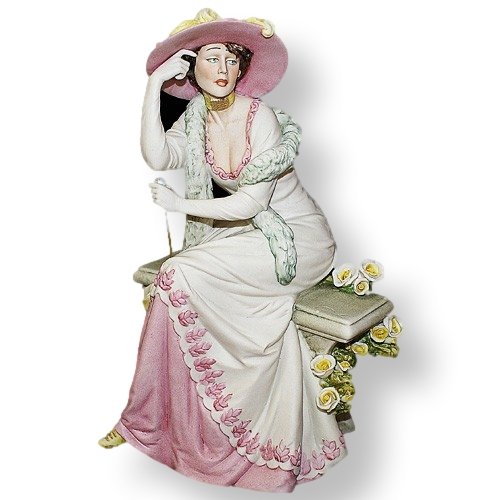 Статуэтка из фарфора Дама на скамейке