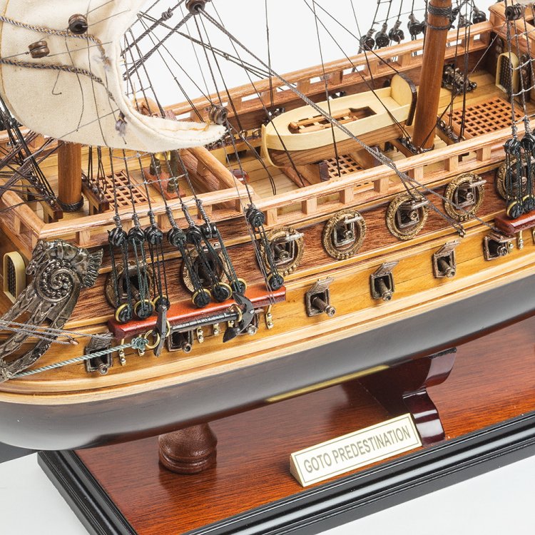 Модель корабля Гото Предестинация 60 см, черное дно