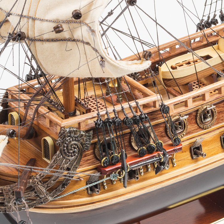 Модель корабля Гото Предестинация 60 см, черное дно