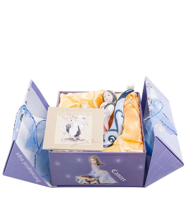 Фигурка из фарфора Знак зодиака Дева Pavone JP-25/ 9, фотография в упаковке