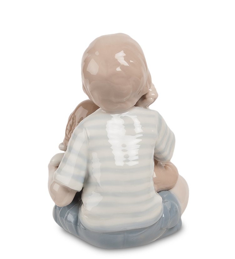 Фарфоровая статуэтка Мальчик с собакой Друзья Pavone JP-29/50, фотография со спины