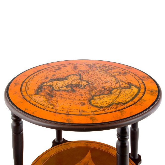 Столик круглый со старинной картой, вид сверху